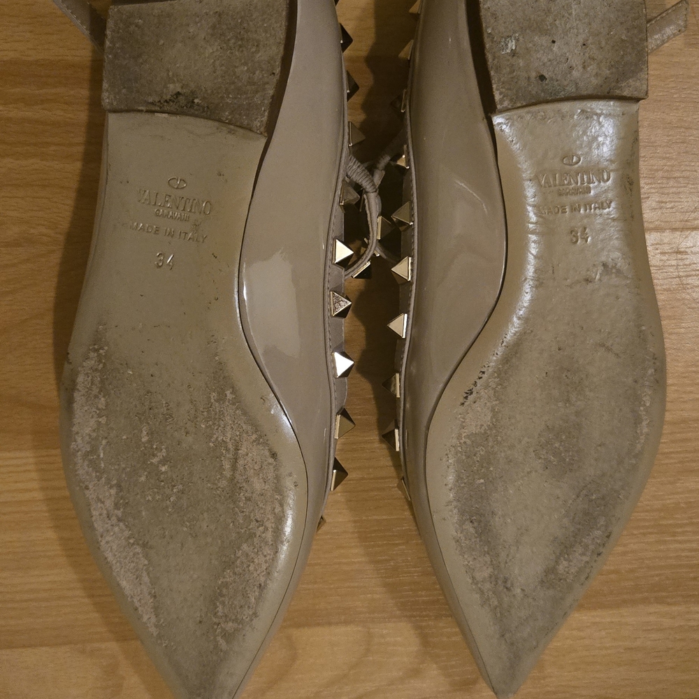 Valentino Garavani  Beige Studded Flats - Picture 8 of 8